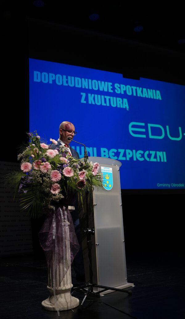 Powiększ: 
