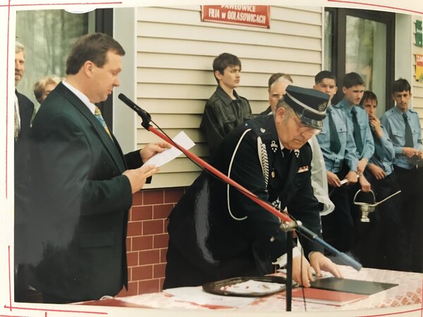 80 lat OSP w Golasowicach - Wójt gminy p. D. Galusek przekazał nowy wóz bojowy